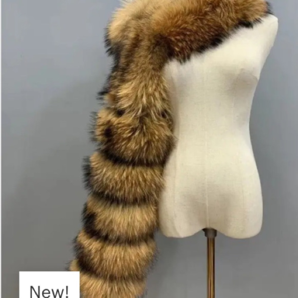 🔥New blue faux fur scarf🔥 - Picture 7 of 15